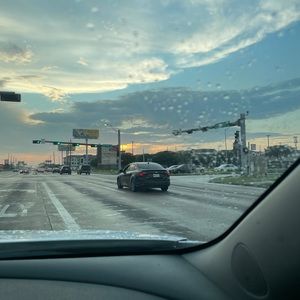 Meet your Posher, Juan moises